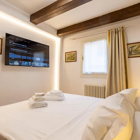 Frassinago Suites-bolognarooms Bolonya