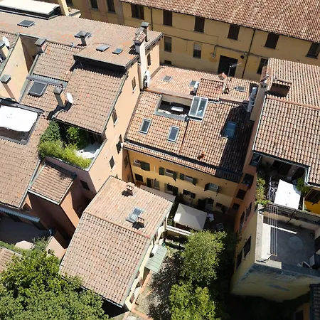 Frassinago Suites-bolognarooms