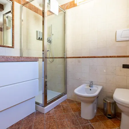 Frassinago Suites-bolognarooms *