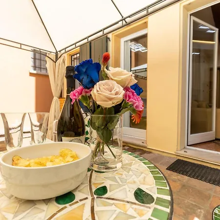 Frassinago Suites-bolognarooms