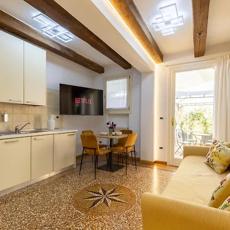 Frassinago Suites-bolognarooms * Bolonya