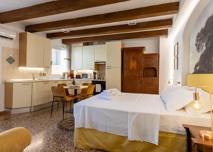 Bolognaroomscom Apartamento *