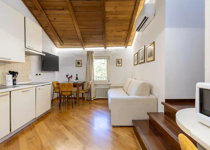 Bolognaroomscom *