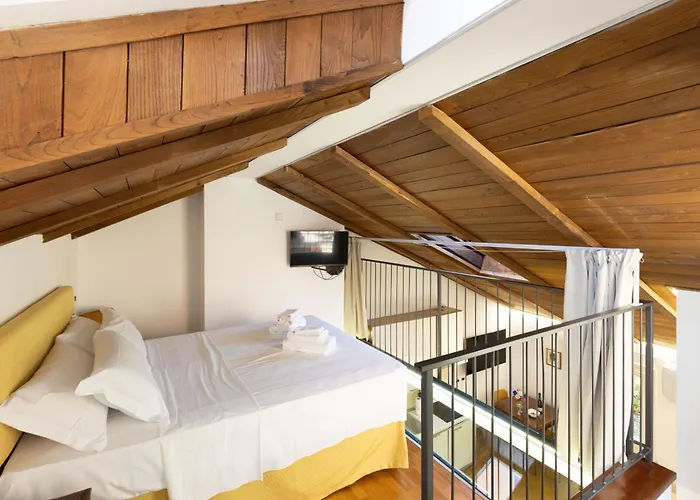 Bolognaroomscom * Bologna