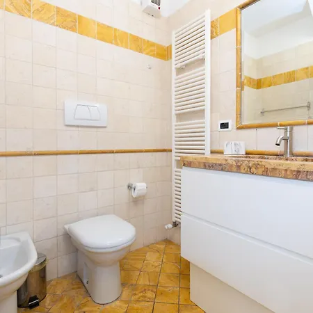 Bolognaroomscom